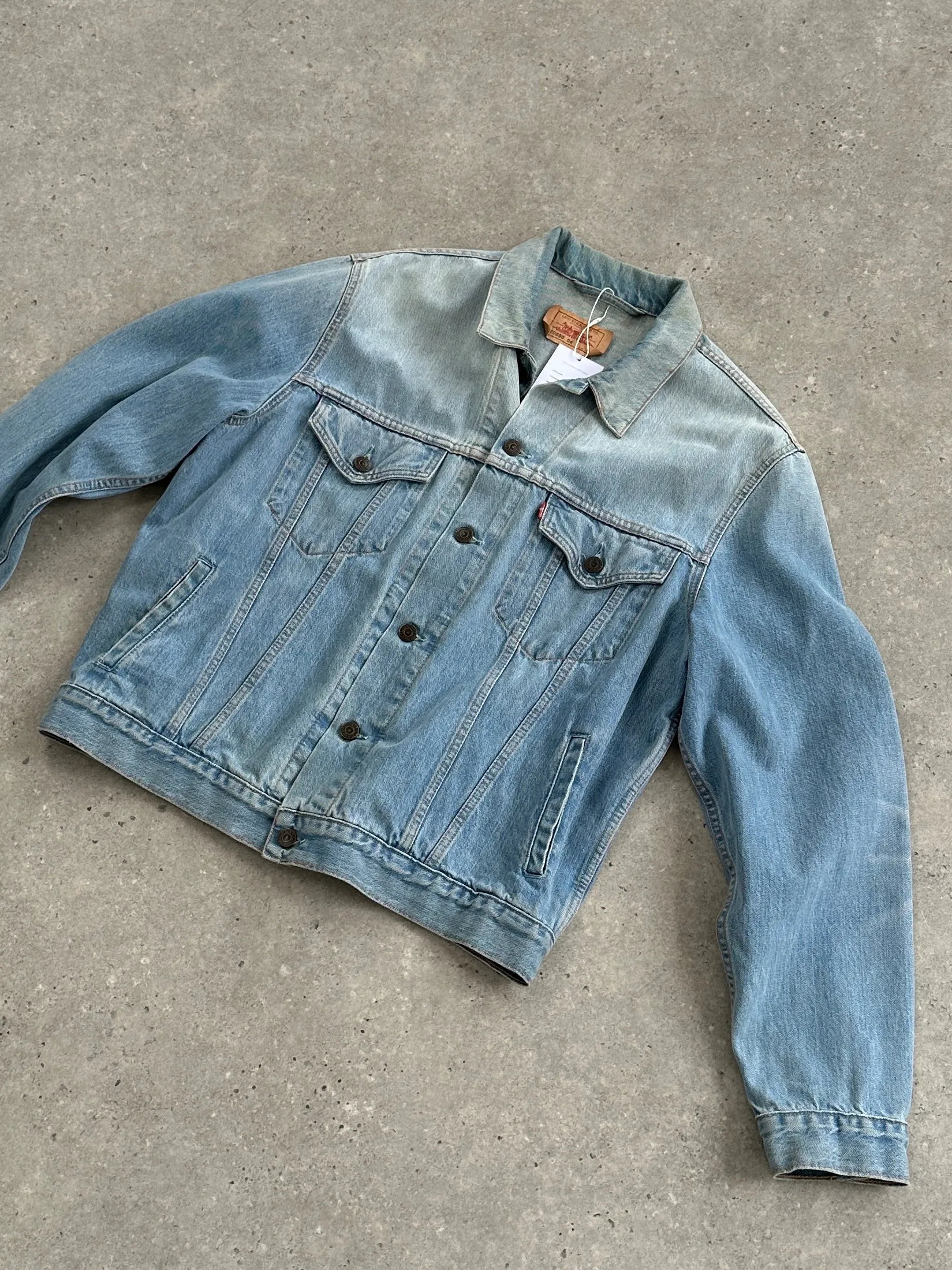 Levi’s Faded Denim Jacket - L