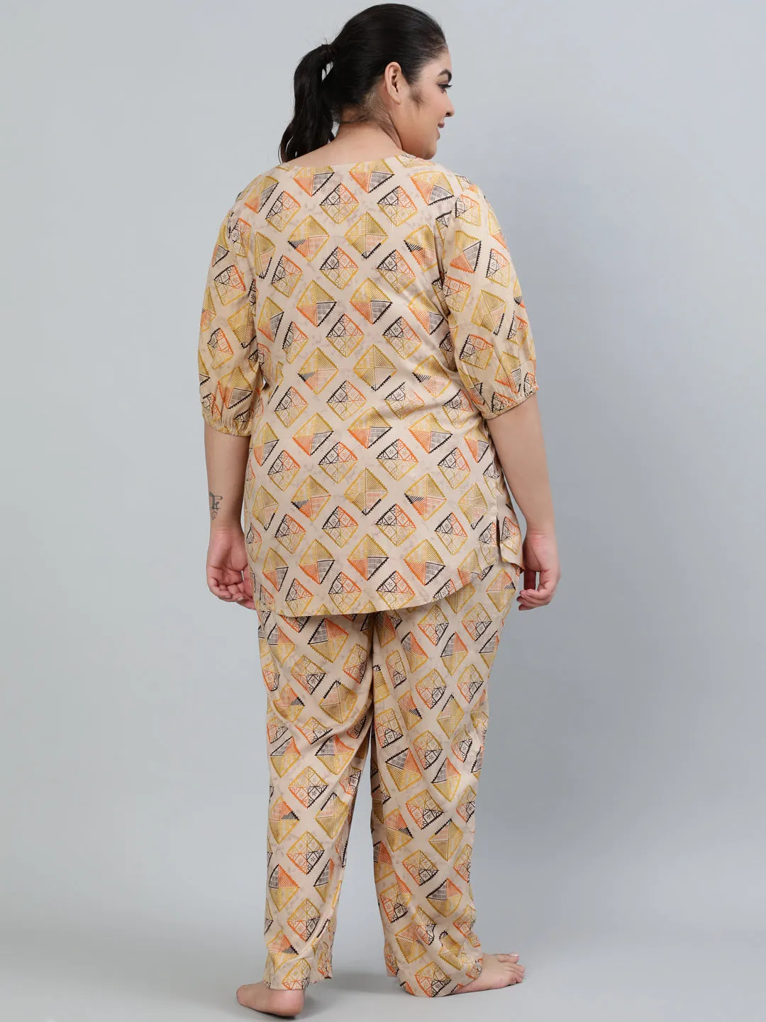 Plus Size Women Beige Printed Night Suit With Half Sleeves