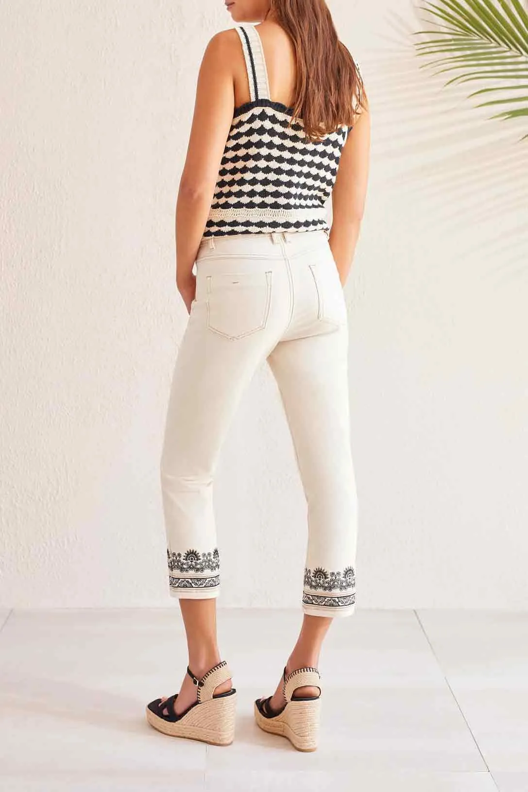 Tribal | Audrey Embroidered Cropped Jeans | Women's