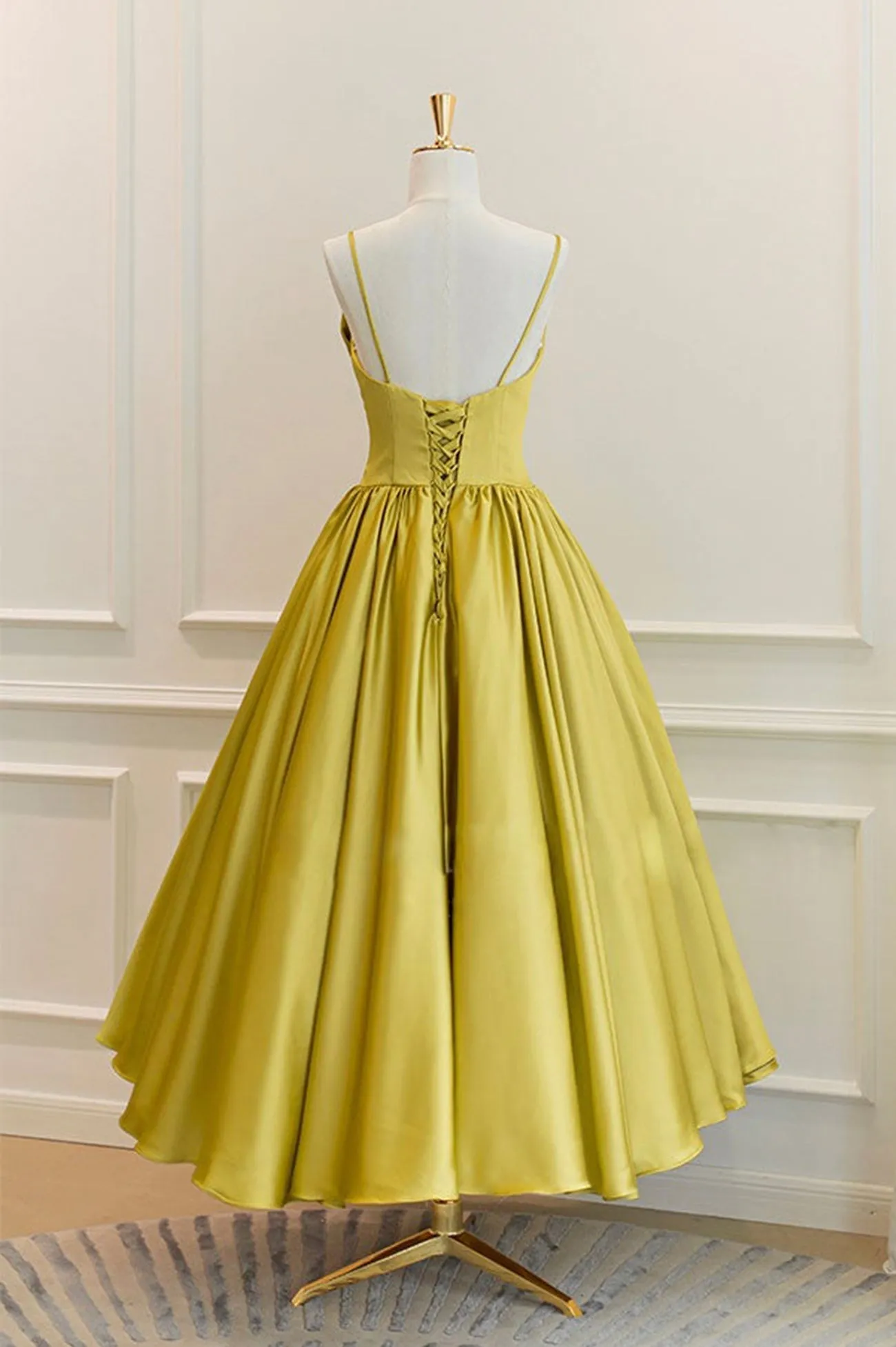 Yellow Satin Short Prom Dresses Cute A-Line Bow Homecoming Dresses